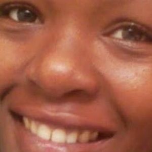 Meet your Posher, Pauline